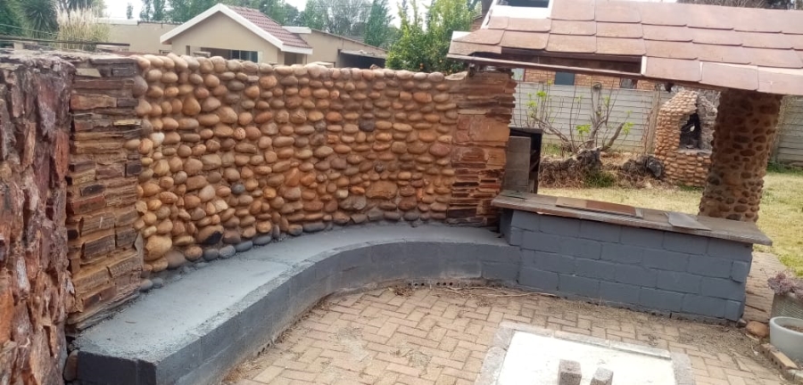 3 Bedroom Property for Sale in Songloed North West
